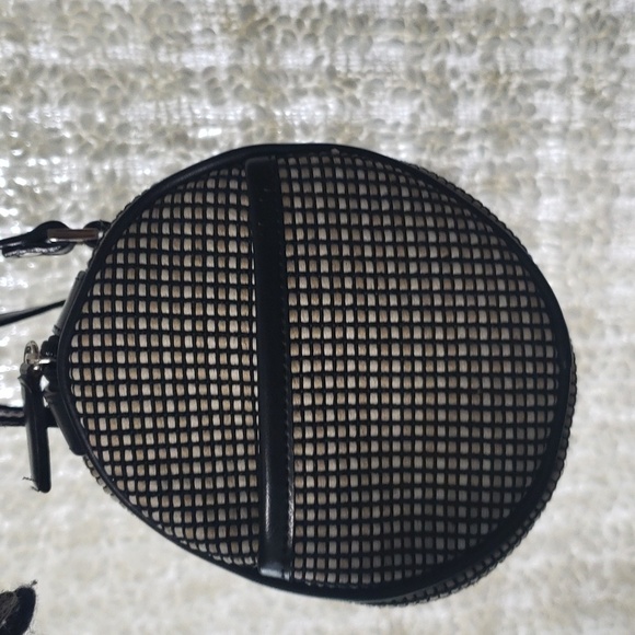 Kate spade new york vintage baguette purse cream beige and black shoulder bag - Picture 3 of 12